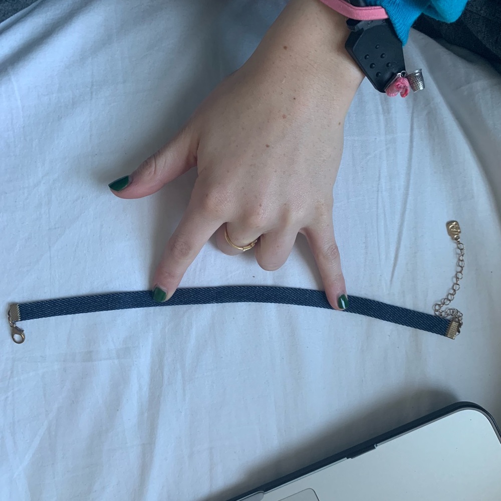 Denim choker